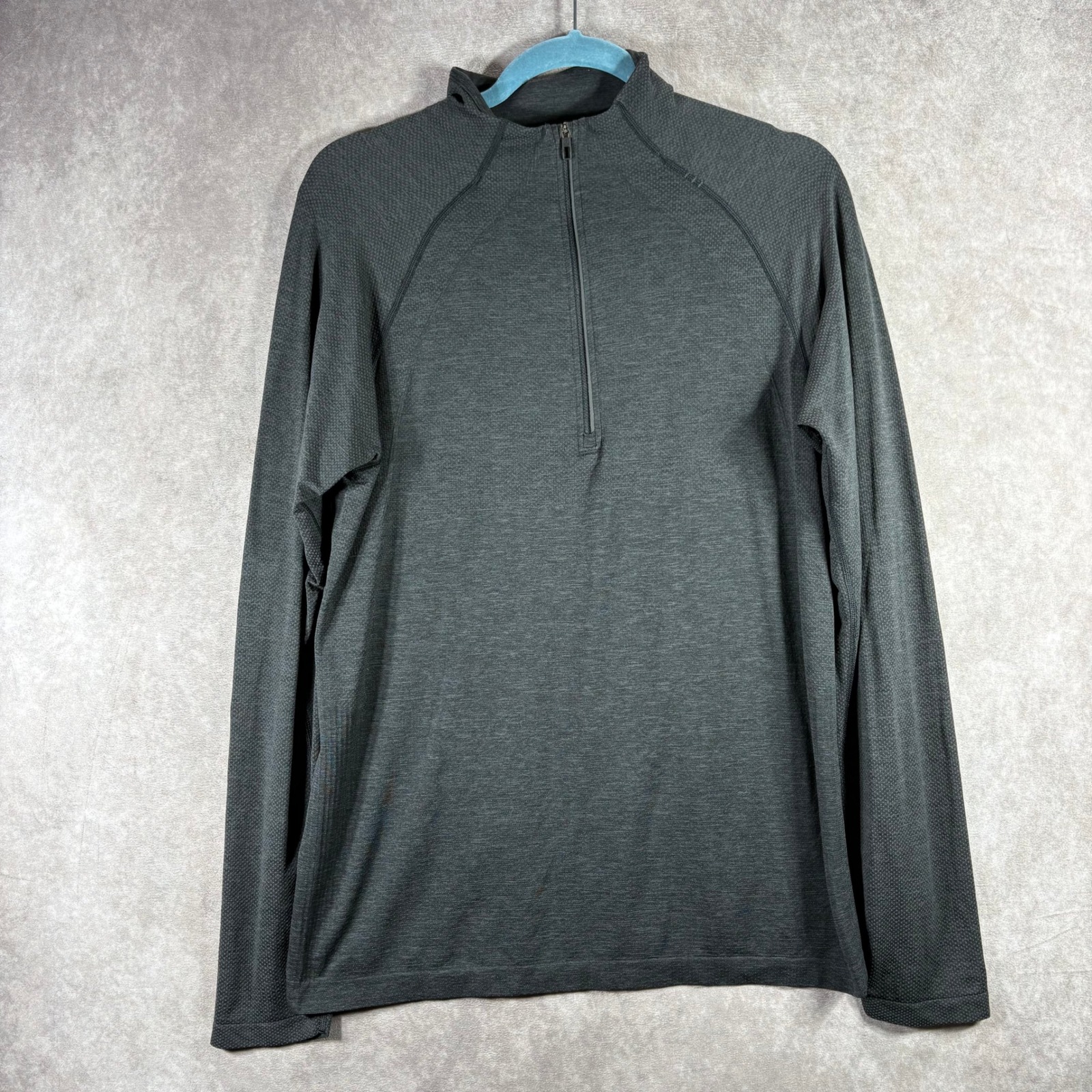 Lululemon Metal Vent Tech 1/2 Zip Pullover Mens Medium Dark Grey Athletic Active